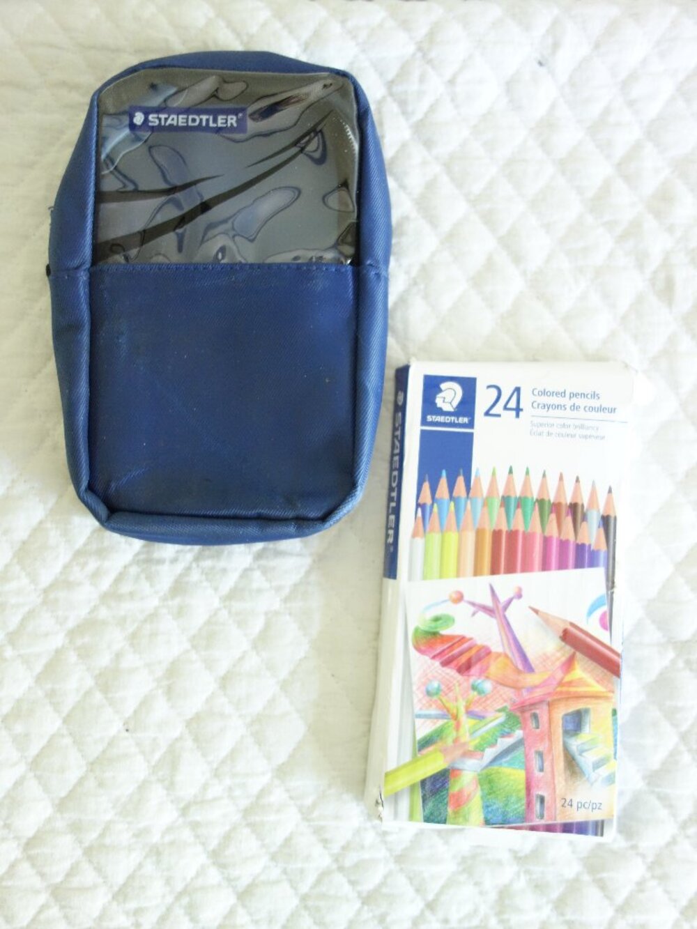 STAEDTLER 24 Colored Pencils (EUC) in a Zip Carry Case (used)